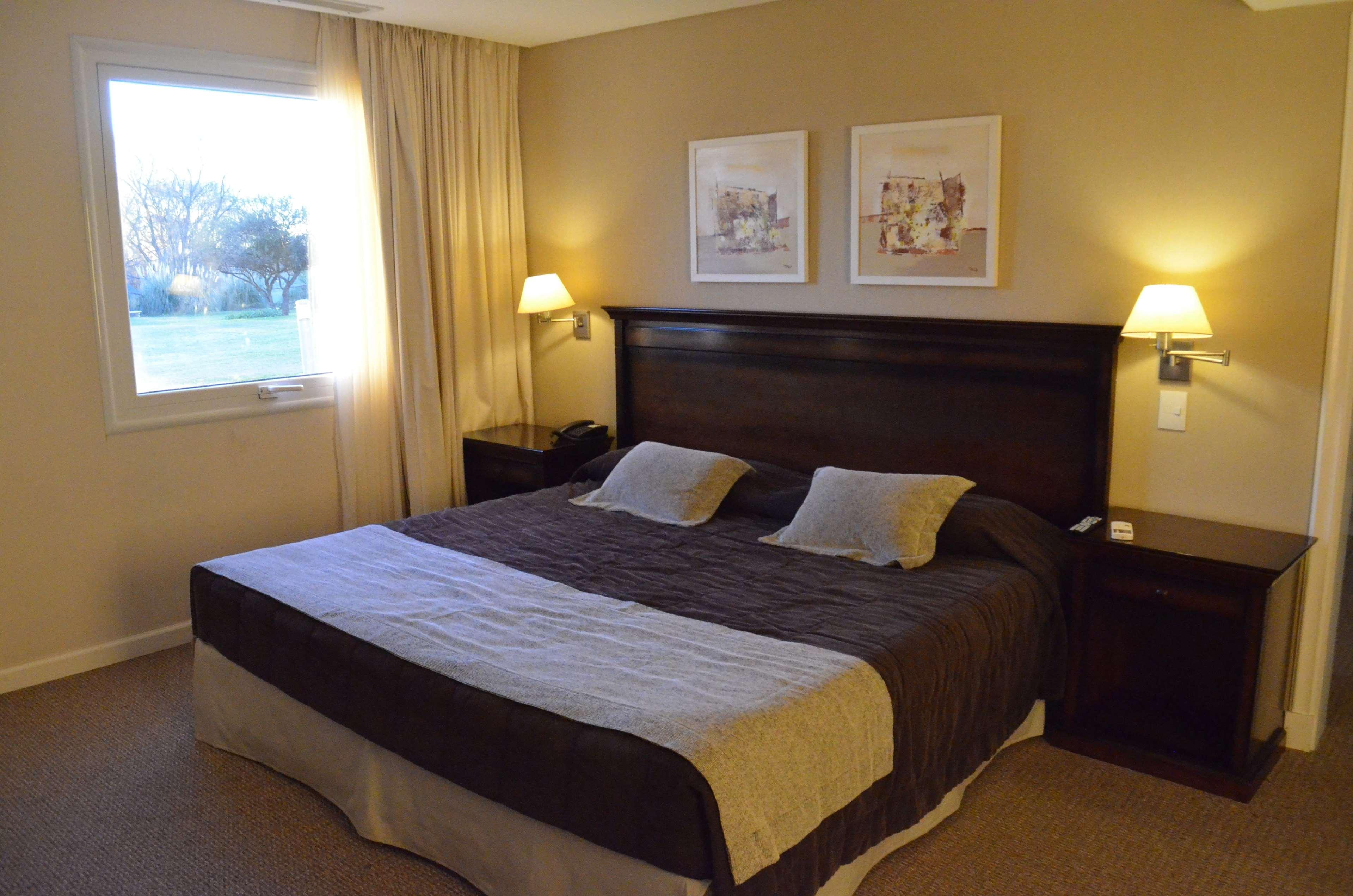 Howard Johnson Resort Spa & Convention Center Merlo Dış mekan fotoğraf